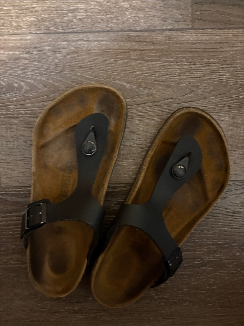 Ladies Black Leather T-strap Sandals